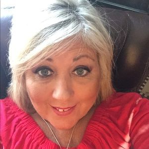 Meet your Posher, Melonie